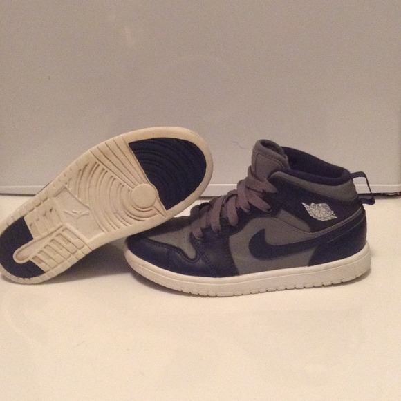 Air Jordan children's shoe size 13c