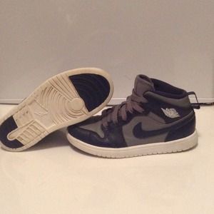 Air Jordan children's shoe size 13c