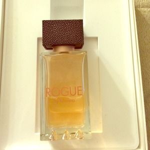 Rihanna Rogue perfume