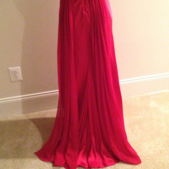 SPECIAL OCCASION DRESS💃💃💃 - Picture 3 of 4