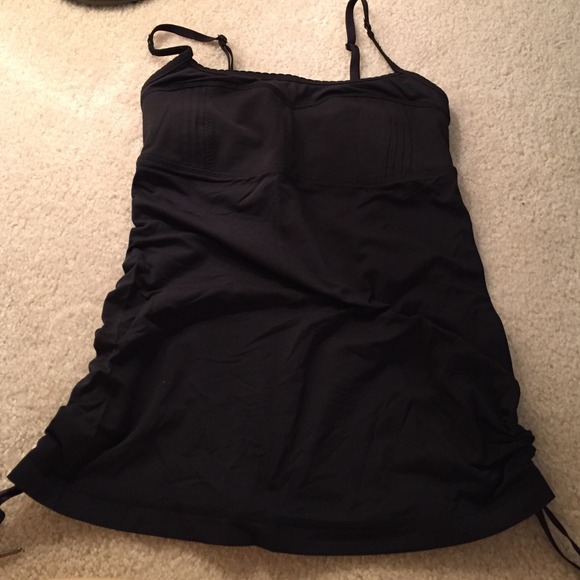 lululemon athletica Tops - Lululemon workout tank