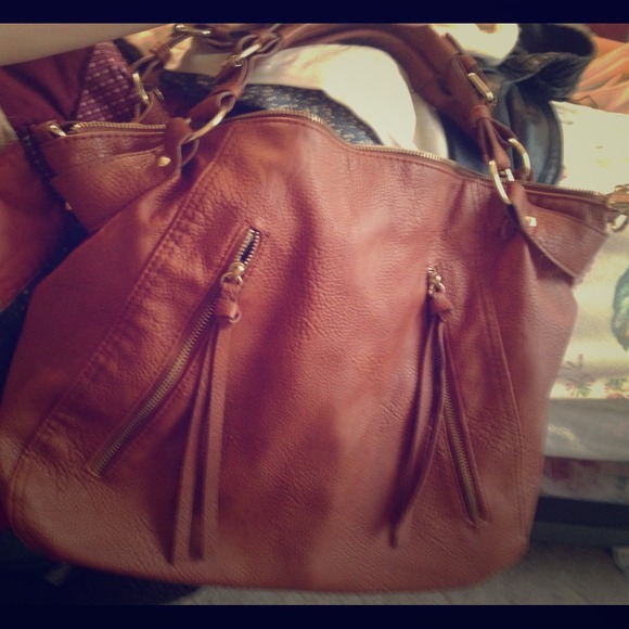 Steve Madden handbag.