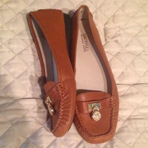 Size 8 Michael Kors Leather Flats