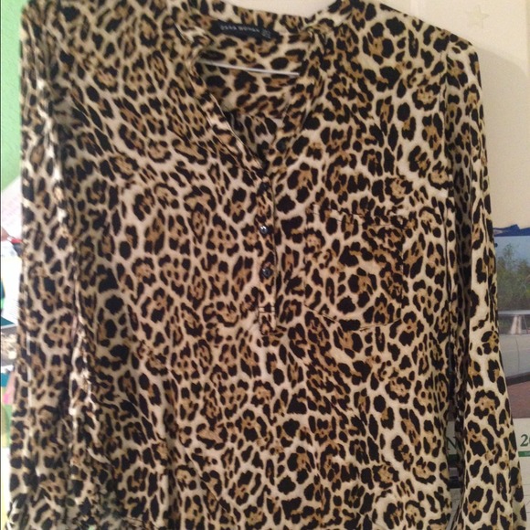Leopard top with pocket