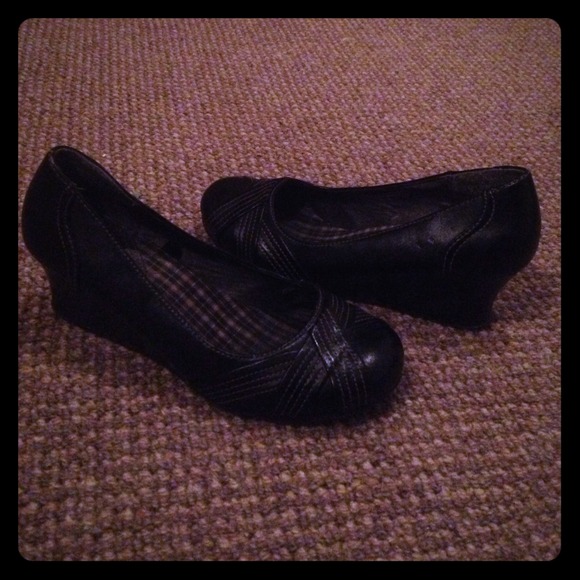 Mudd Wedges