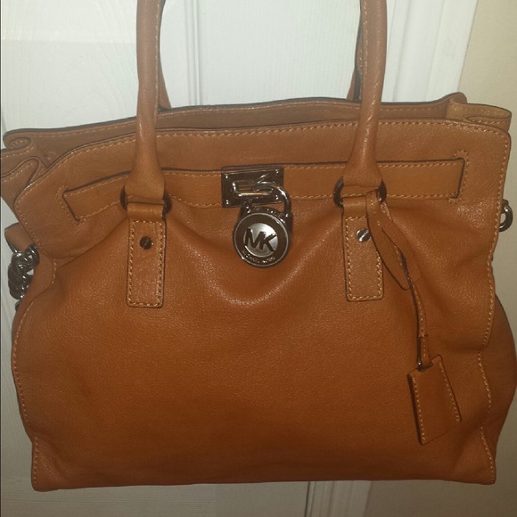 SOLD Authentic Michael Kors Hamilton reduced - Picture 2 of 4