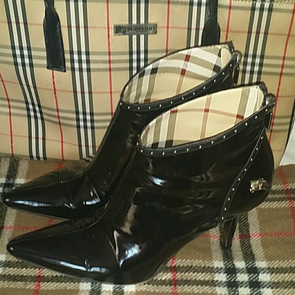 👄Gorgeous BURBERRY Ankle Booties $850 Retail 👄 - Picture 2 of 4