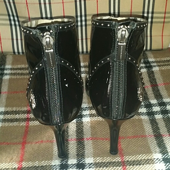 👄Gorgeous BURBERRY Ankle Booties $850 Retail 👄 - Picture 3 of 4