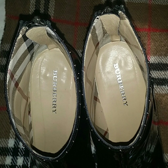👄Gorgeous BURBERRY Ankle Booties $850 Retail 👄 - Picture 4 of 4
