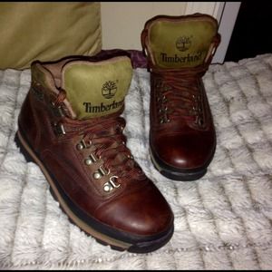 SOLD Womens Timberland Hikers