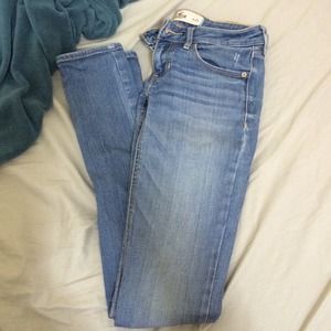 Worn Hollister skinny jeans sz 00