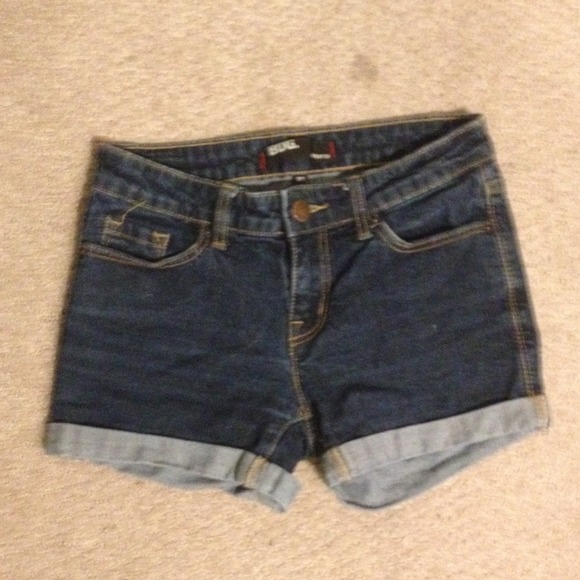 One only once!! Cute denim jeans!