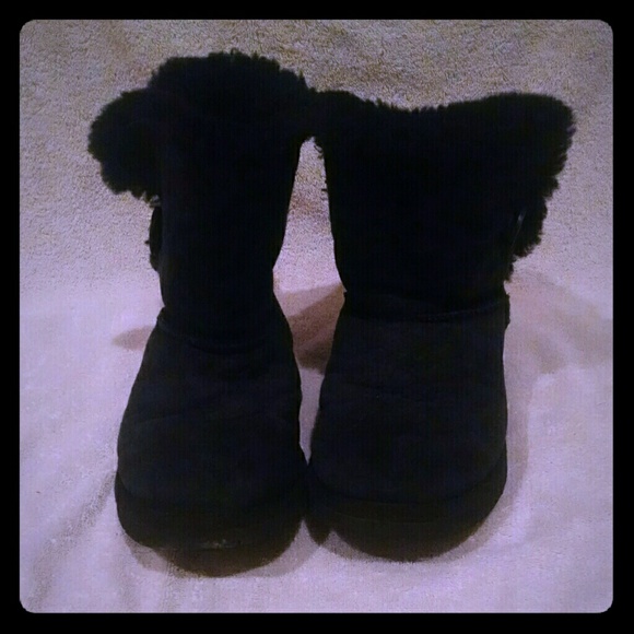 Bailey button uggs