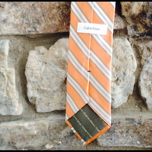 Calvin Klein Tie - Picture 2 of 3