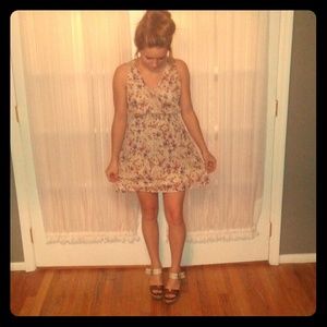 Pretty dress !