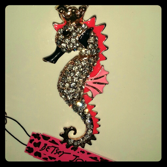 Betsey johnson sea horse necklace