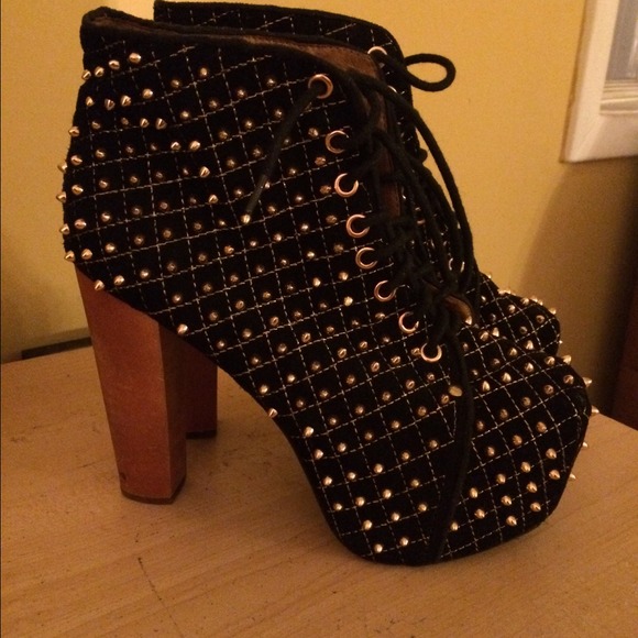 Jeffrey Campbell
