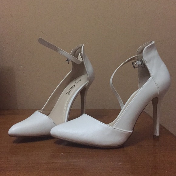 White Point Toe Heels.