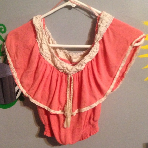Coral crop with ivory lace bordering