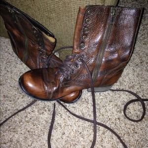 Steve Madden leather boots