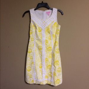Lilly pulitzer yellow dress