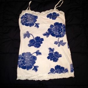 ✖️SOLD✖️ Flowered Tank Top