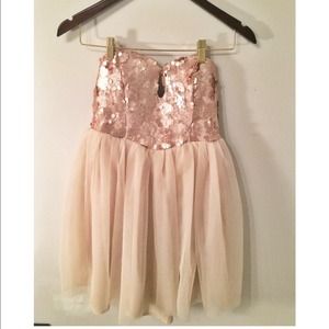 Showpony Strapless Dress
