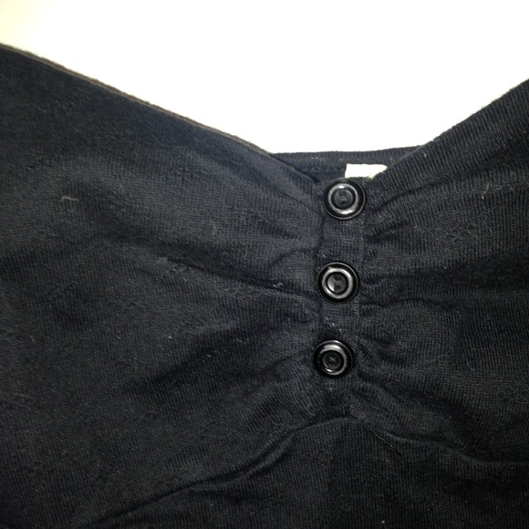 Black basic top - Picture 2 of 3