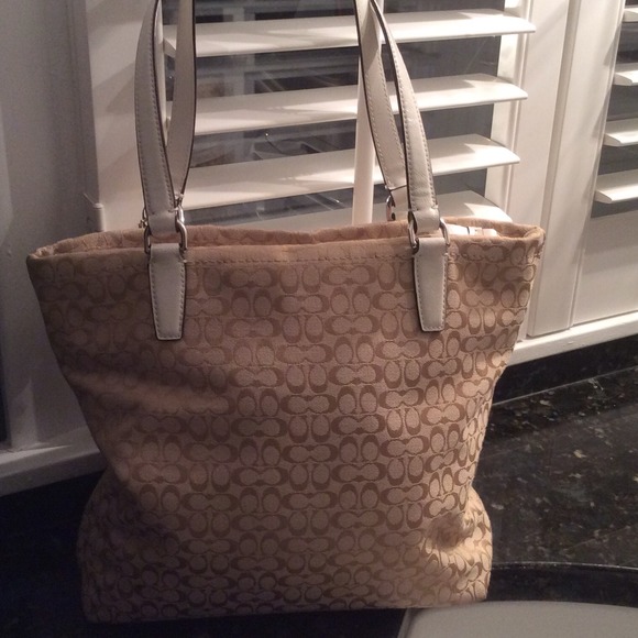 Coach handbag - Picture 2 of 4