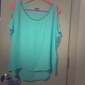 Turquoise open shoulder top. Never been worn