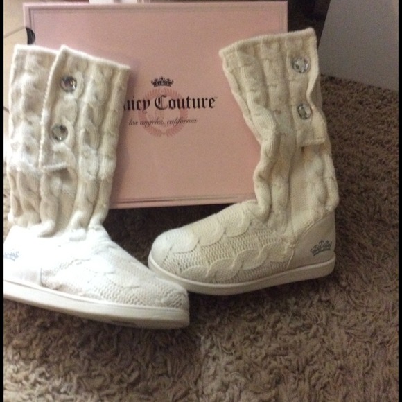 Juicy couture white boots