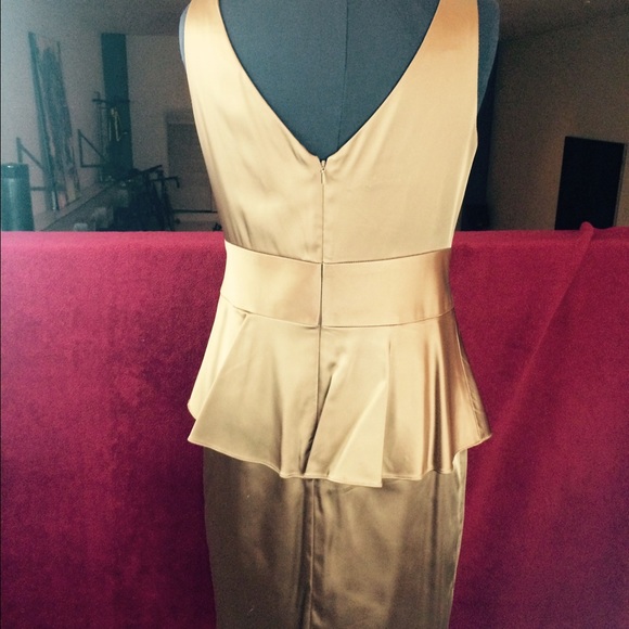 GOLD peplum Dress! - Picture 3 of 4