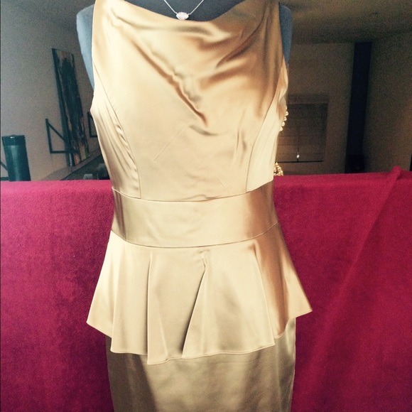 GOLD peplum Dress! - Picture 4 of 4