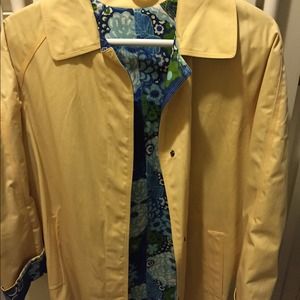 Very cute yellow raincoat