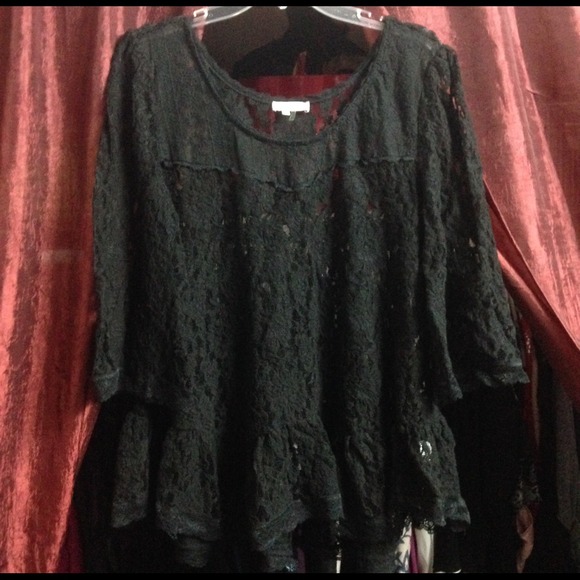 MiIn Crochet Blouse