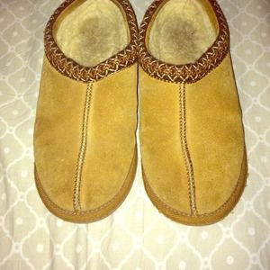 UGG braid chestnut slippers women's size 8