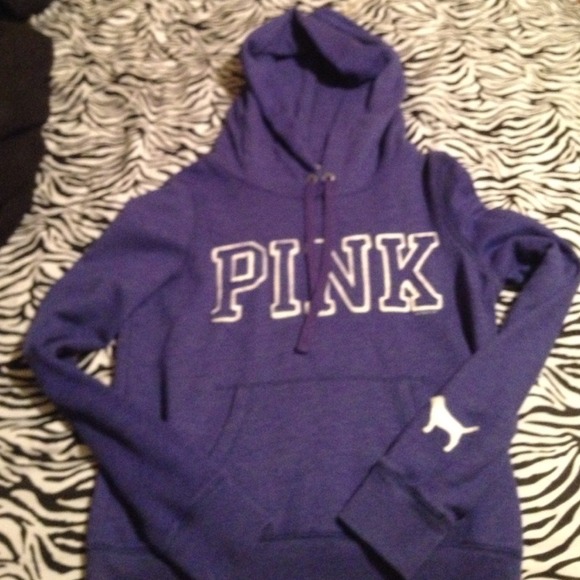 VS pullover hoodie