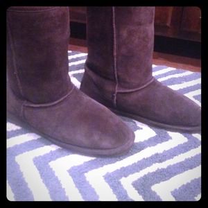 Dark Brown Ugg Style Boots size 11