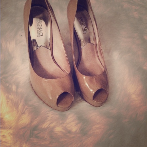 Michael Michael Kors Nude York platforms