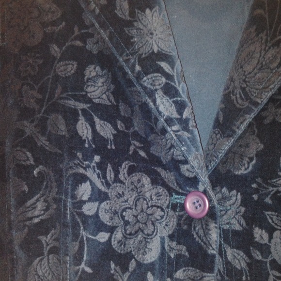 Ladies jacket - Picture 2 of 2