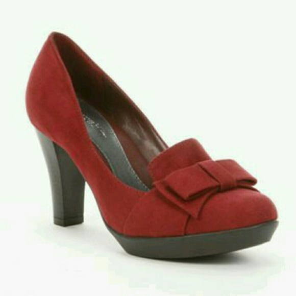 SoleSenseability Red bow suede shoes
