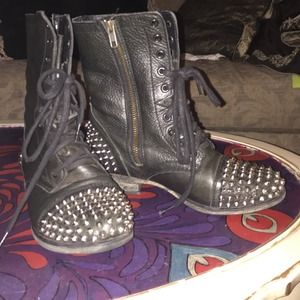 Steve Madden studded tarnney boots!