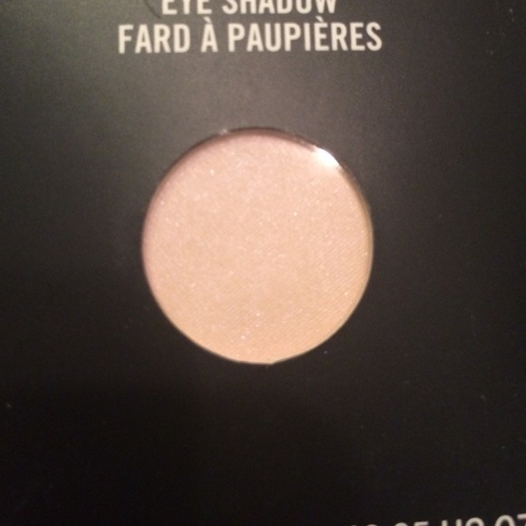 Mac palette refill in Vapour - Picture 2 of 3
