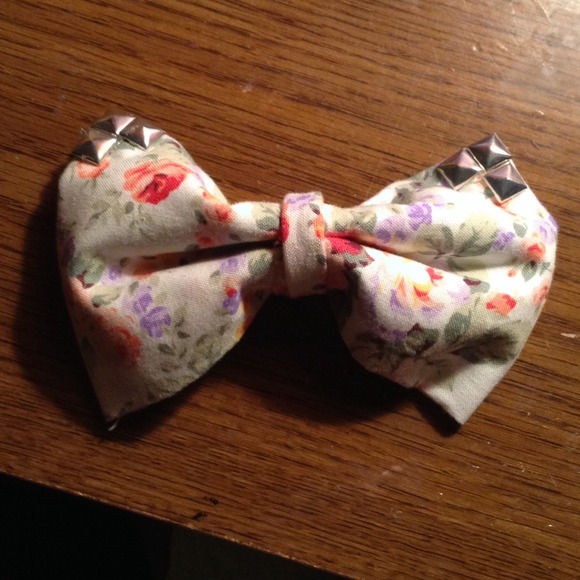 Floral Studded Bow