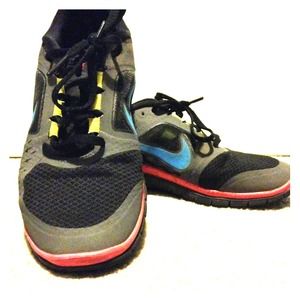Nike women's free runs. Size 8, but fit like a 7.
