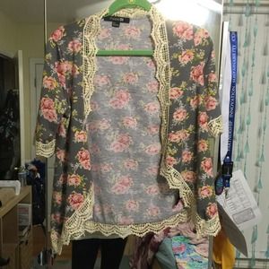Floral Kimono with lace