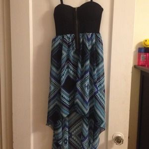 NWOT HIGH LOW DRESS WITH FRONT ZIPPER