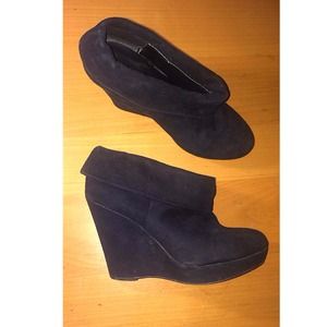 Kelsi Dagger Wedge booties