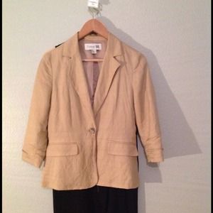 Simple blazer to wear to work or with cute jeans.