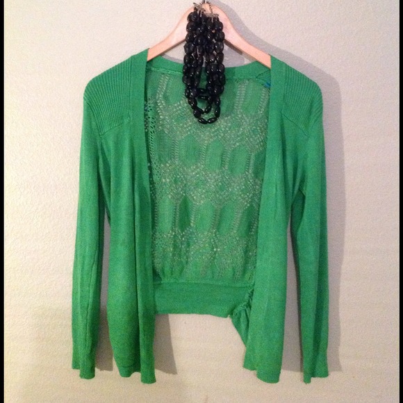 Simple green sweater to wear with jeans.
